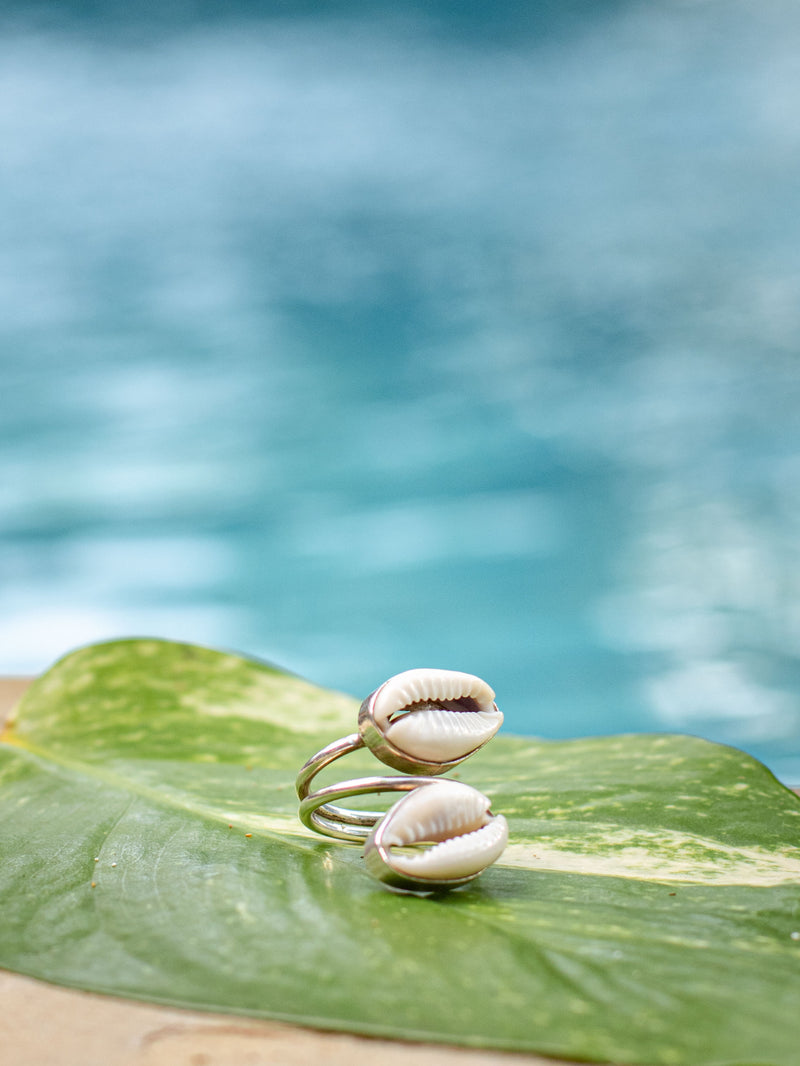 Cowrie shell double ring