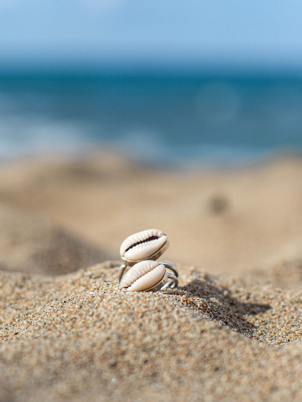 Cowrie shell double ring